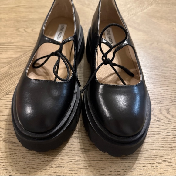 Steve Madden Black Mary Jane Shoes - Picture 3 of 5
